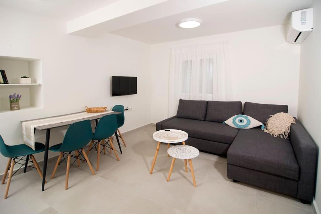 Appartamento G&K House Garden Messíni Esterno foto