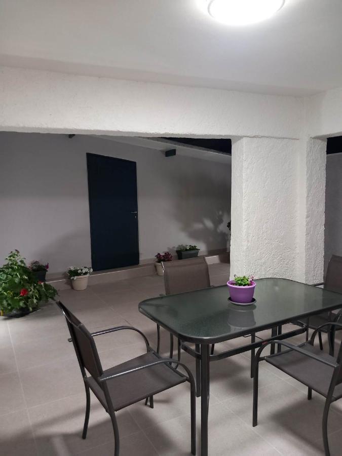Appartamento G&K House Garden Messíni Esterno foto